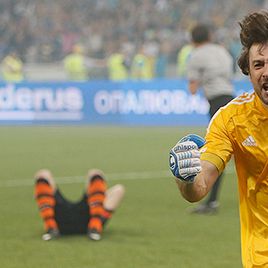 Phenomenal 600th match of Olexandr SHOVKOVSKYI!