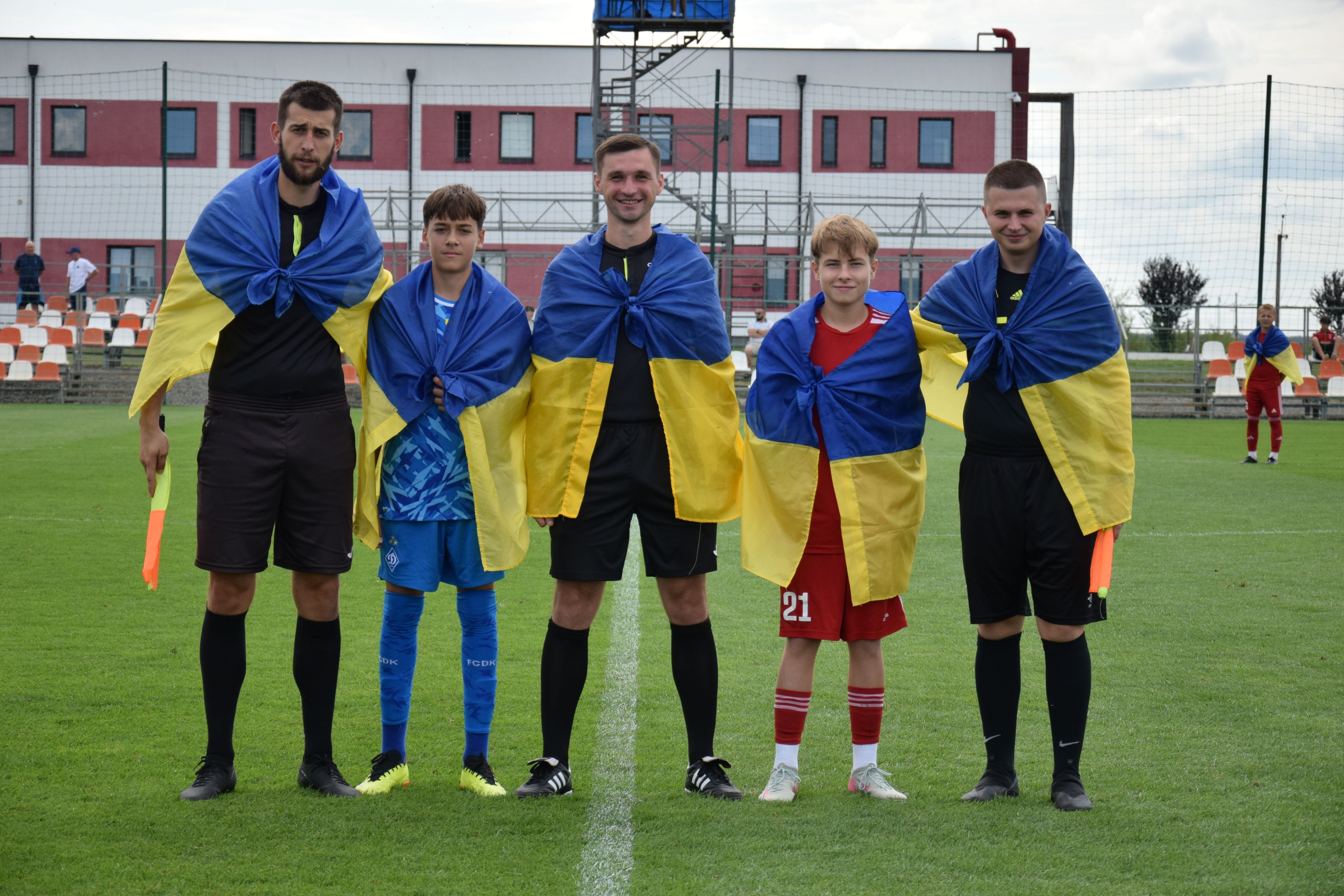 ДЮФЛУ U16/U14. Впевнені перемоги динамівців на виїзді над «Мункачем»