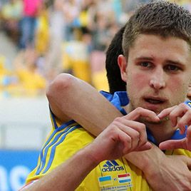 Артем КРАВЕЦЬ: «Святкуючи гол, сердечко показав коханій дружині»