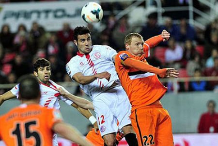 Oleh BLOKHIN watches Valencia match in the city of Andriy Bal’s fame