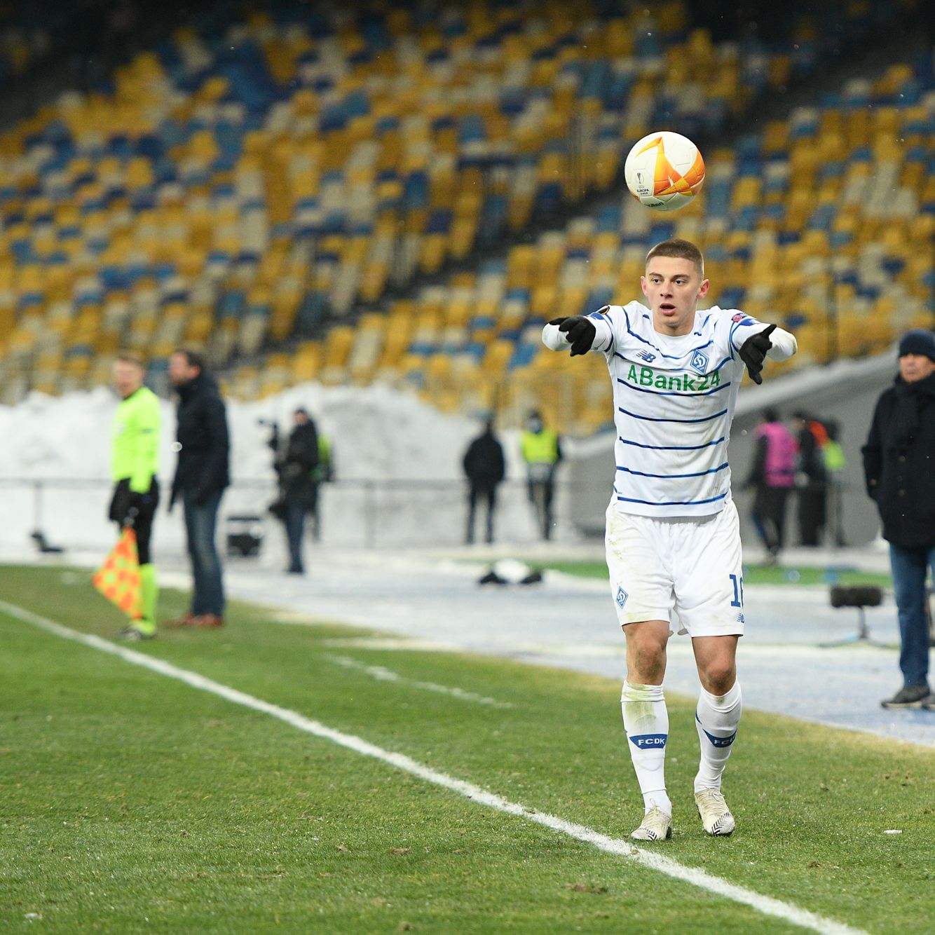 Віталій Миколенко: «У порівнянні з матчем проти «Олімпіка», сьогодні були ідеальні погодні умови»