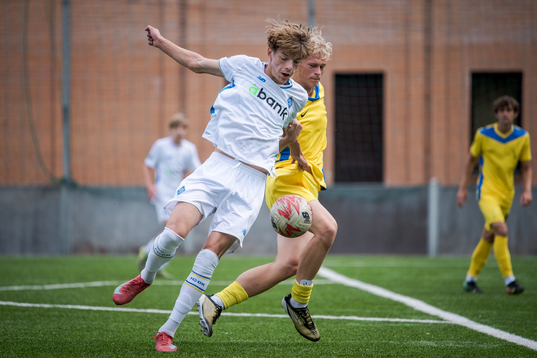 ДЮФЛУ. U17/U15. «Динамо» та «Лівий Берег» обмінялися перемогами