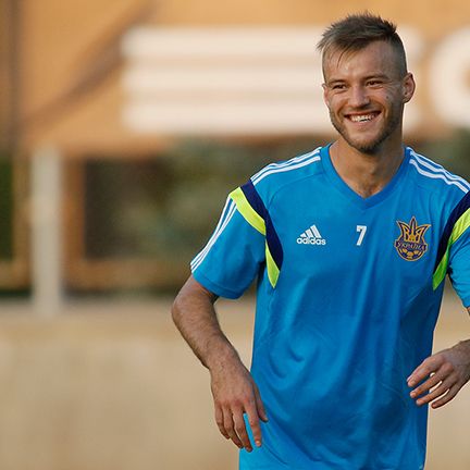 Andriy YARMOLENKO hands Ukraine victory against Romania!