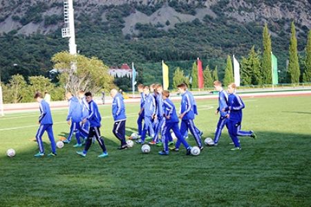 Завтра динамівці (U-15) стартують у «Кубку президента України-2013»