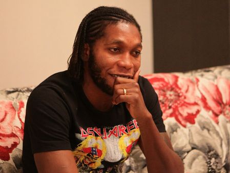 Dieumerci Mbokani to spend a season with Hull City