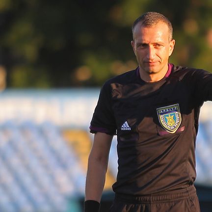 Dynamo – Karpaty: officials