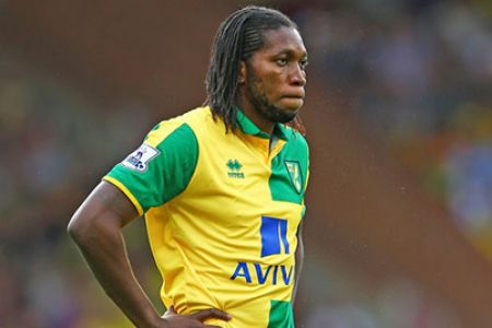 Norwich with Mbokani become closer to relegation after defeat against Sunderland