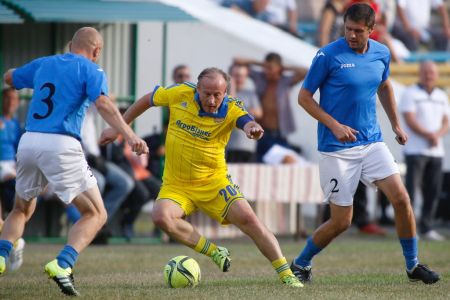 Ukraine national team veterans play gala-match in Shepetivka