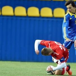 Kyivan Shaparenko scores for Ukraine U-18 against Latvia