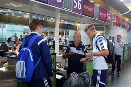 Dynamo leave for Austria