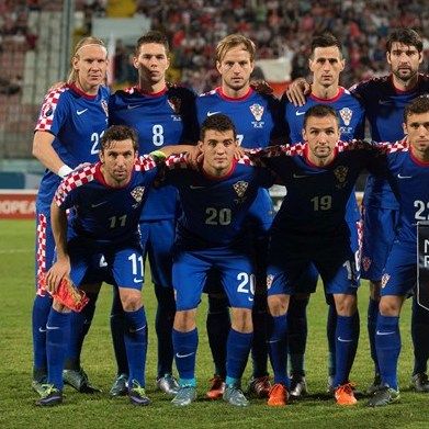 Croatia with Domagoj Vida qualify for Euro-2016