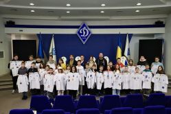 Екскурсія стадіоном «Динамо» для підопічних фонду «Соборна Україна»