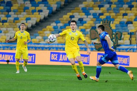 Четверо динамівців зіграли проти Казахстану в складі збірної України