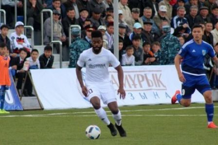 Lukman Haruna makes his debut for Astana