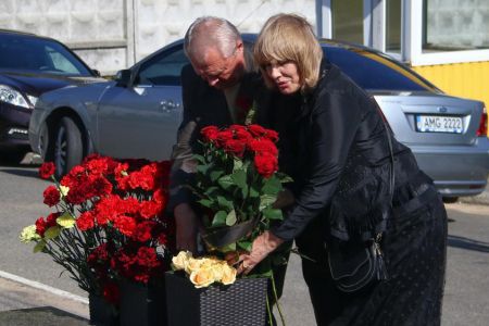 Батьки Андрія ГУСІНА: «Пам'ятник відображає сутність сина»