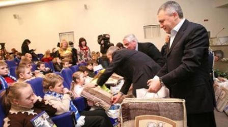 Ihor Surkis and Oleh Blokhin to attend new-year meeting with children