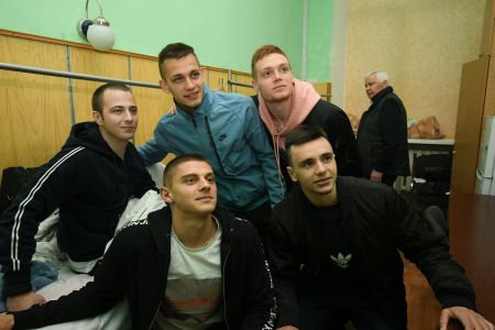 Dynamo players visit wounded soldiers at military hospital