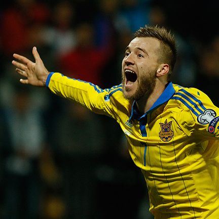 Andriy YARMOLENKO’S goal like salute commemorating Ukraine qualification for Euro-2016! (+ VIDEO)