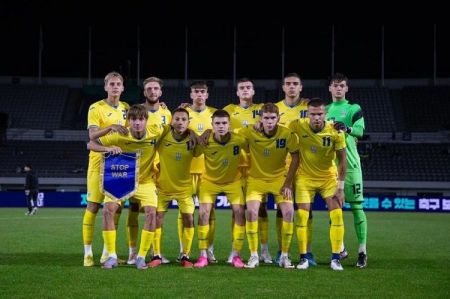 Ukraine U19 with five Dynamo players flatten Slovakia