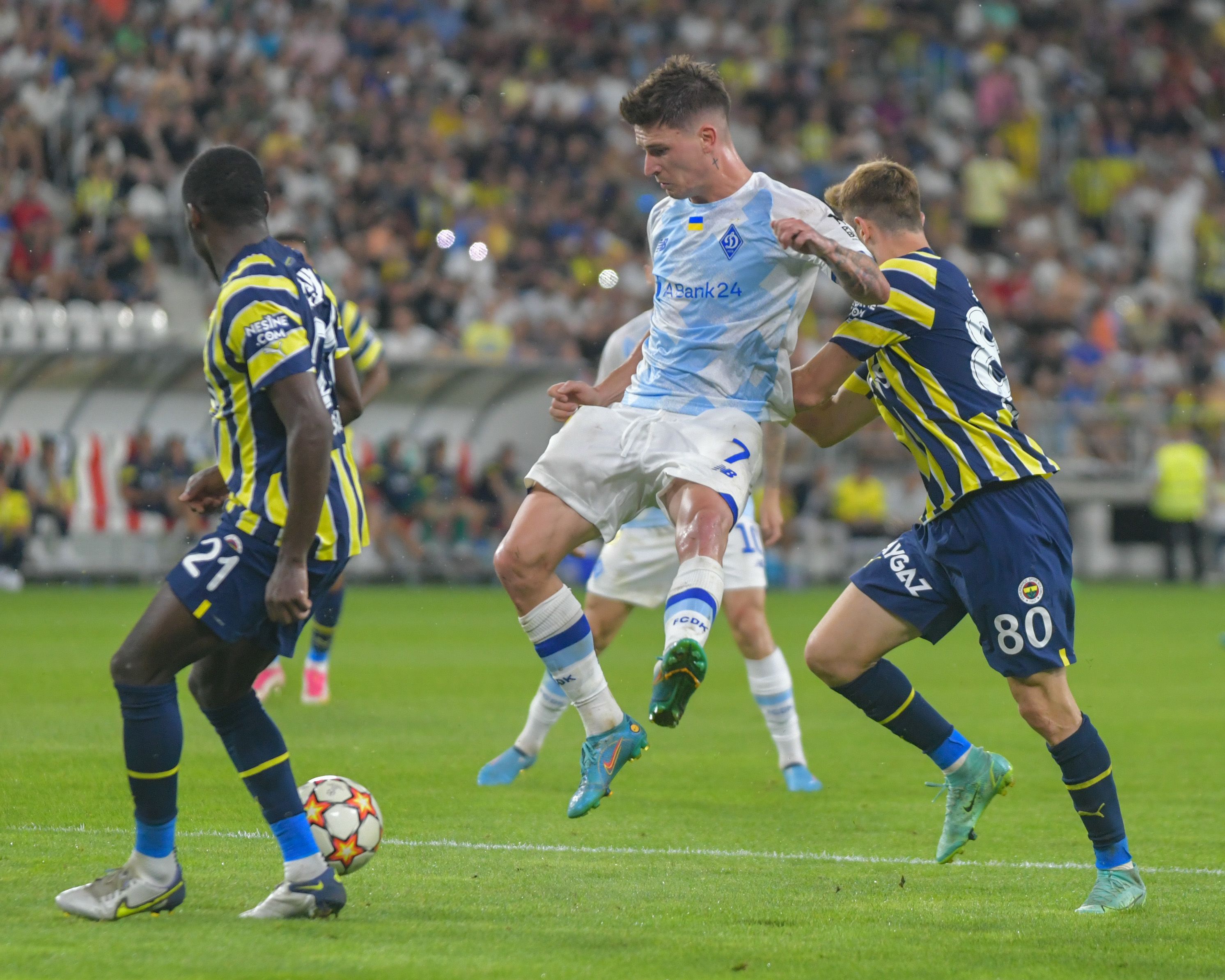 Матч фенербахче динамо киев Матч фенербахче динамо киев