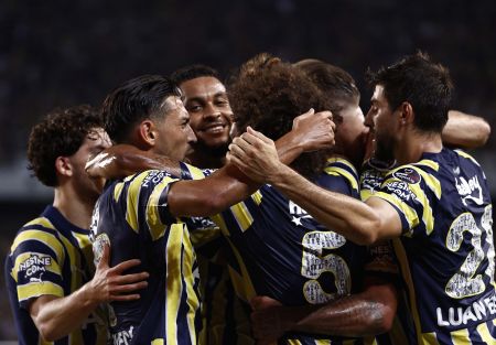Fenerbahce succeed in domestic league before the game against Dynamo