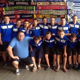 Young Hoverla performers pay Dynamo a visit