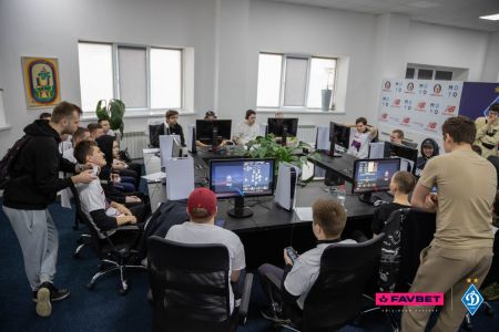 ФК «Динамо» Київ спільно з Favbet провели другий етап змагань з кіберфутболу FIFA 23