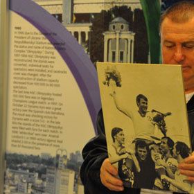 Dynamo legends add exhibits to NSC Olimpiyskyi museum