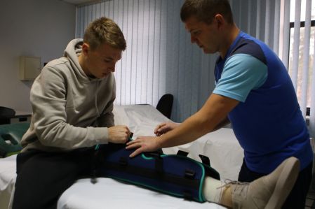 Serhiy SYDORCHUK: “My knee doesn’t bend normally yet, but I can walk”