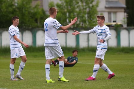 ДЮФЛУ. Еліт-ліга. U16. КЗ ДЮСШ «Карпати» - «Динамо» - 0:2