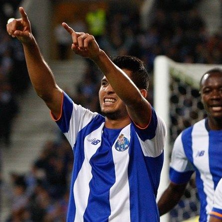Porto flatten Belenenses and remain Portuguese league leaders