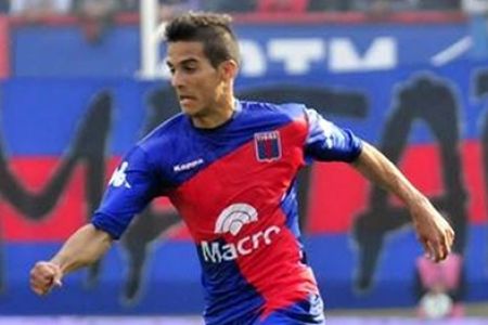 Tigre with Bertoglio defeat Colon