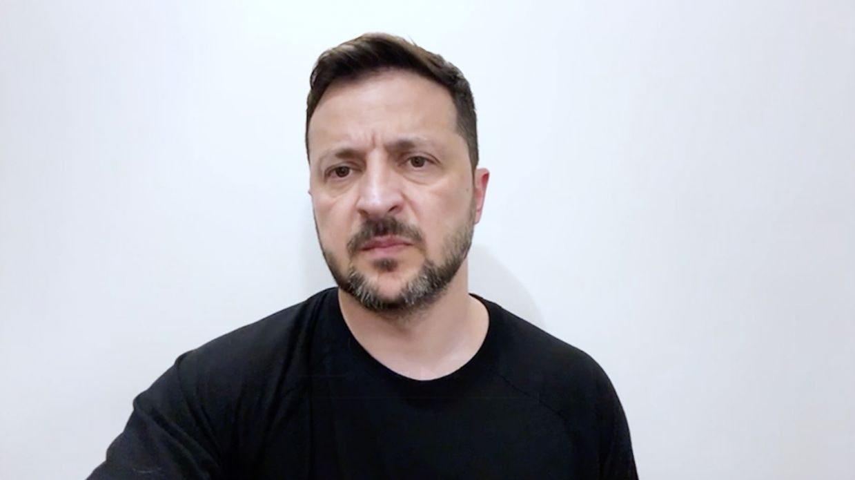 Україна не буде просто чекати, коли Росія дозріє до завершення війни – звернення Президента