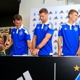 Dynamo players present new away kit from adidas