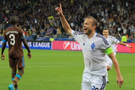 Oleh Husiev lacking only two steps behind Oleh Blokhin after goal against Porto
