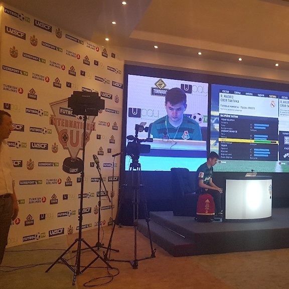 Кіберфутболіст «Динамо» Київ упевнено вийшов до плей-оф турніру Futbol TV Cup 2017