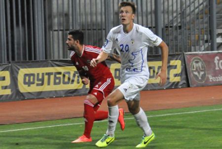 Two Dynamo players make debut for Hoverla