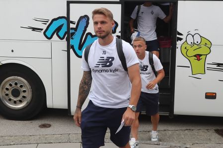 Dynamo arrive in Austria