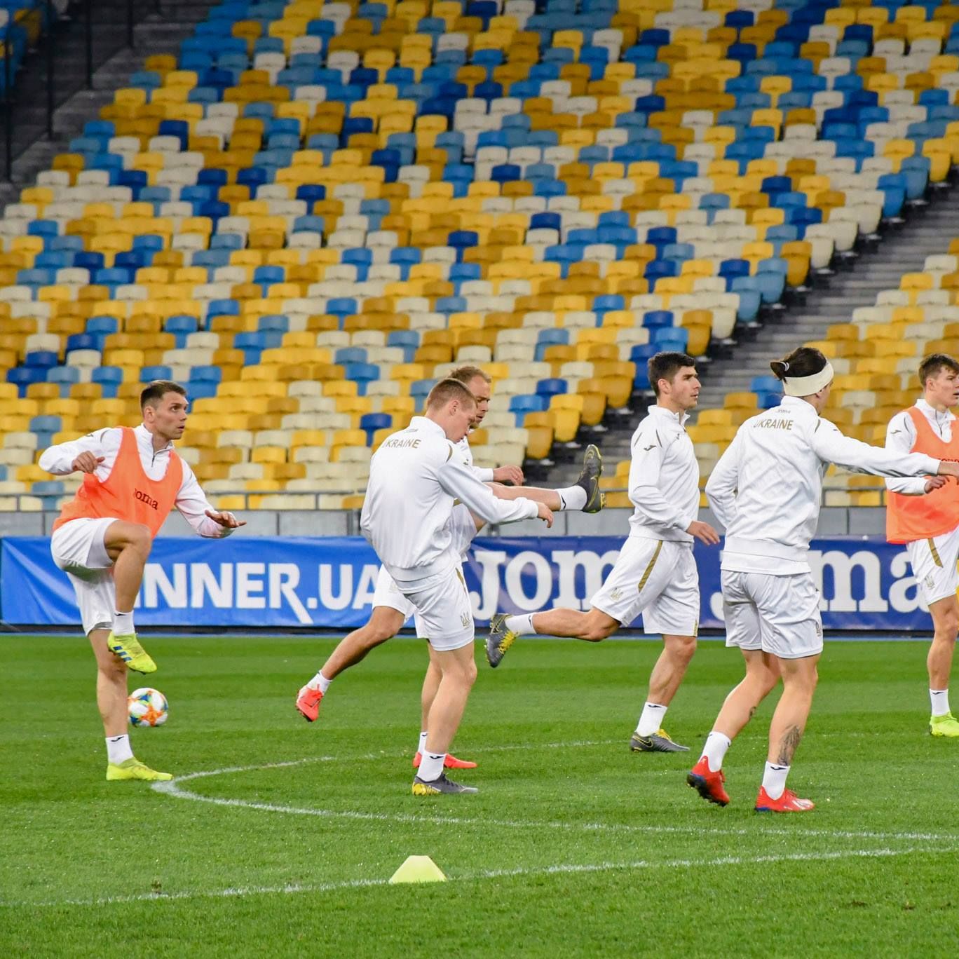 Eight Dynamo players leave for Lisbon with Ukraine