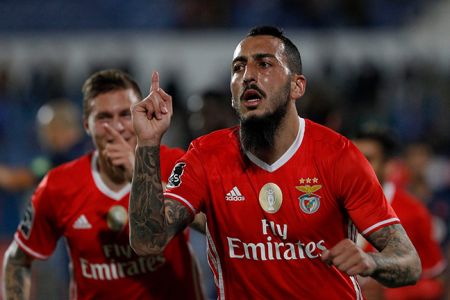 Another win leaves Benfica in Portuguese league 1st place