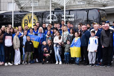 Dynamo meet Ukrainian refugees