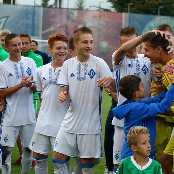 Dynamo U-15 players get individual awards