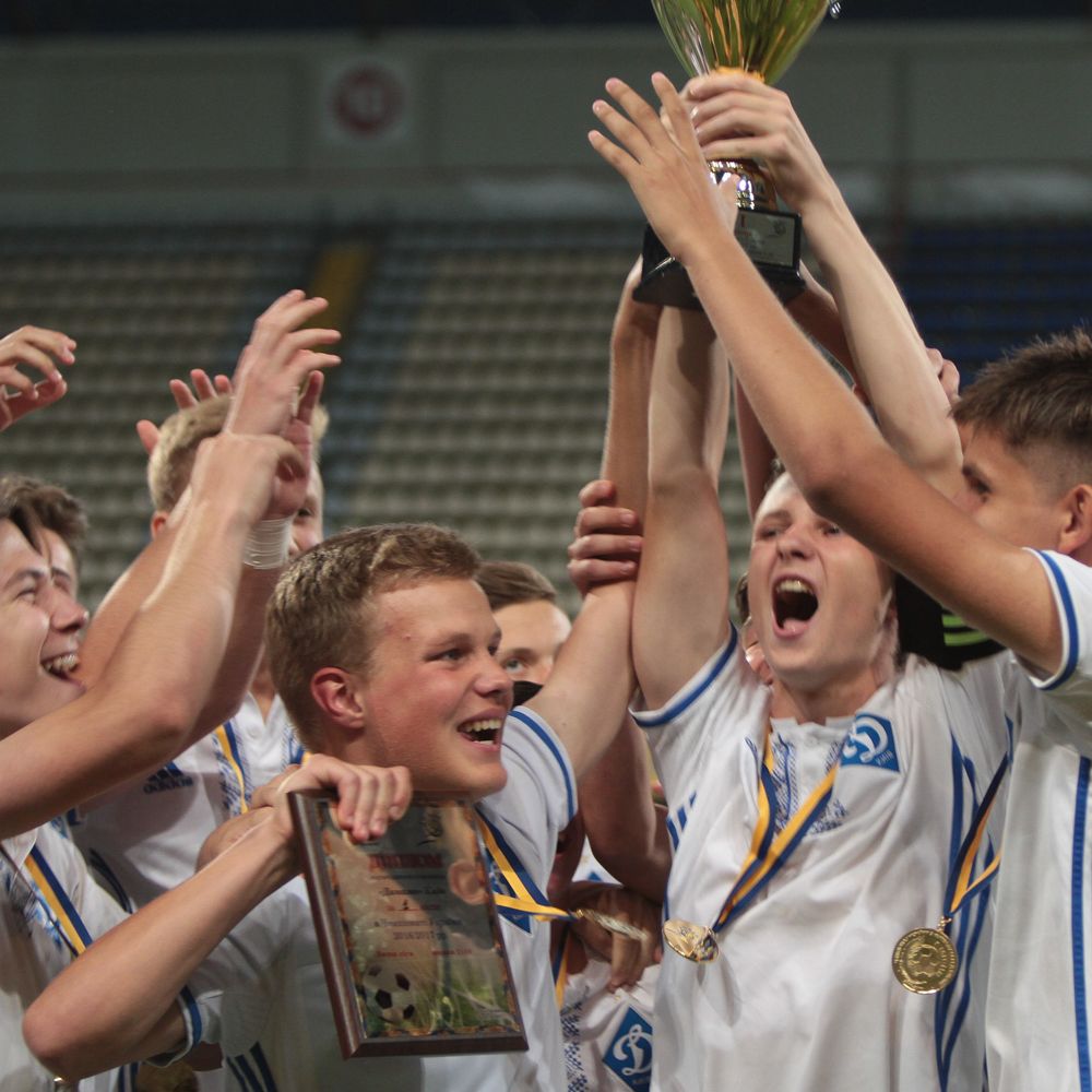 Dynamo football school repeats own unique achievement