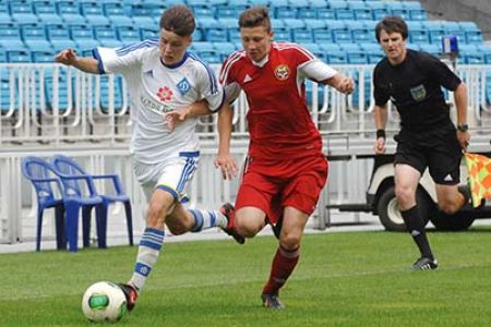 ДЮФЛУ U-17. Стиковий матч. Гра-відповідь. «Динамо» – «Металург» З – 3:0