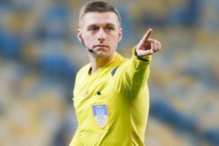 Viktor Kopiyevskyi – Dynamo vs Desna match referee