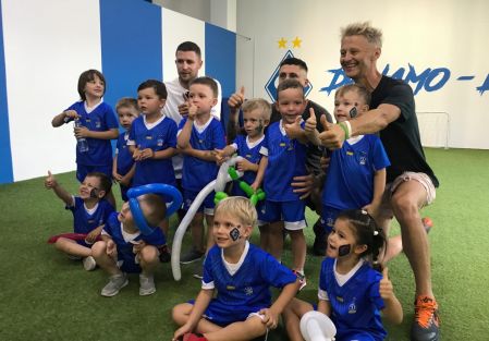 ФК «Динамо» (Київ) разом із партнерами відкрили дитячу школу