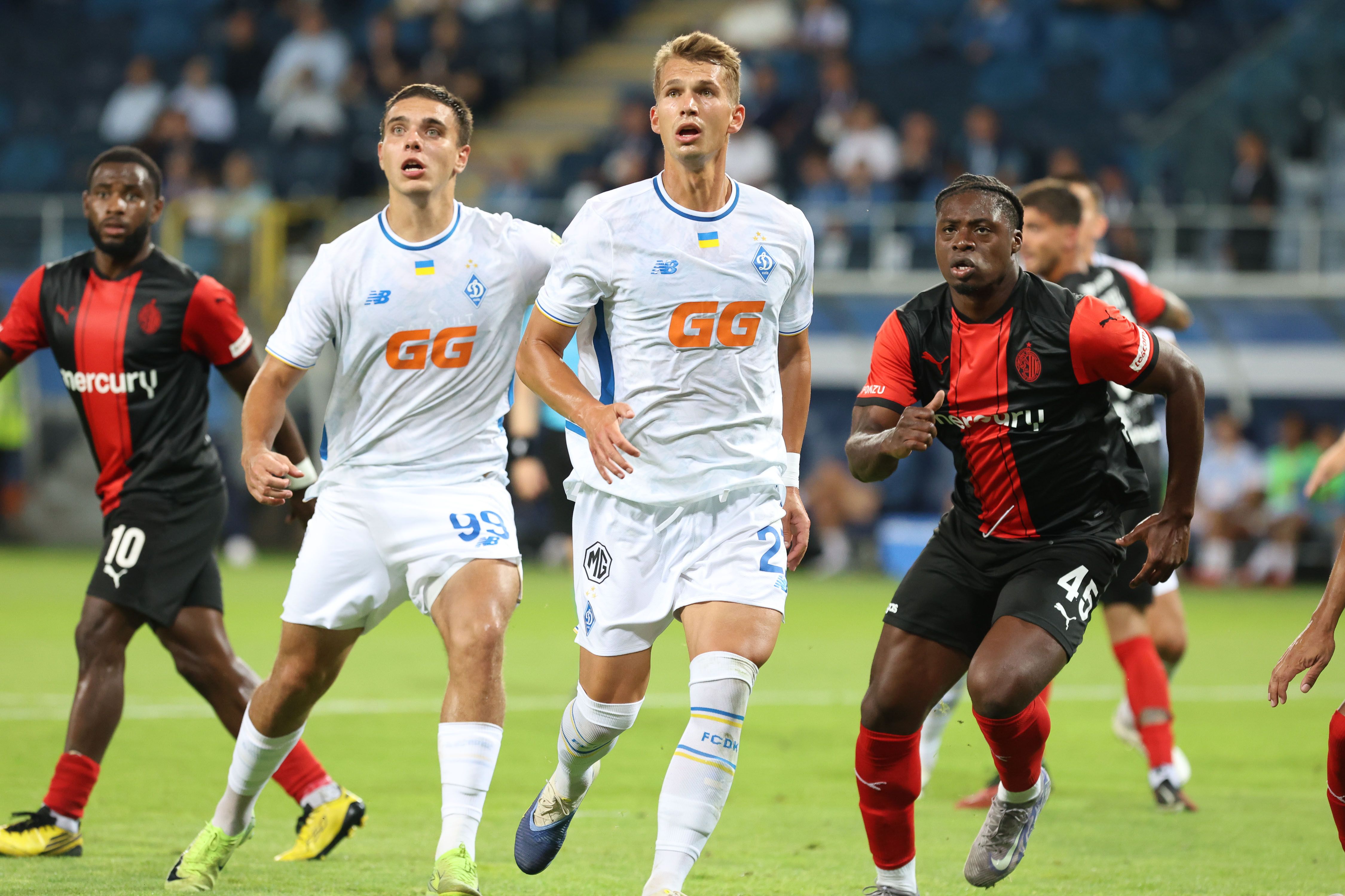 Vladyslav Supryaha to play for Epitsentr on loan