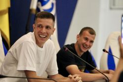 Брагару та Піхальонок поспілкувалися з уболівальниками під час автографсесії на стадіоні «Динамо»