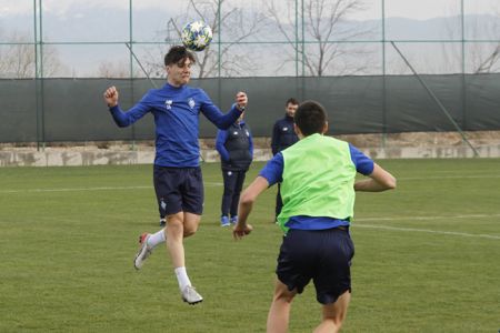 «Динамо» U19: відновлювальне тренування і робота в тренажерному залі