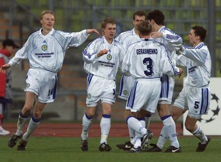 Сезон 1999/00: «сотня» для Реброва, супердебют Шацьких і сумісництво Лобановського